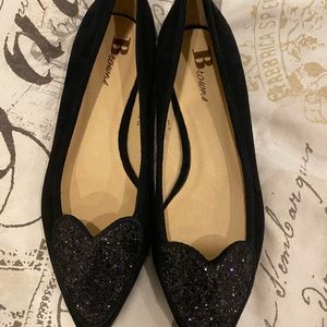 Black shoes suede with heart and sparkles